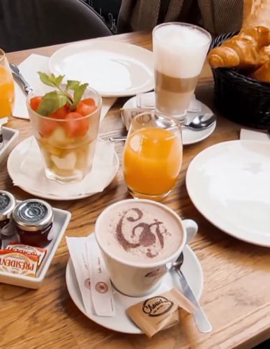 Découvrez les plats du café de France