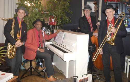 Album photo du concert Jazz@Table CHARLIE ROCK AND ROLLIN' au Café de France de Ste Maxime