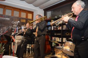 Album photo du concert Jazz@Table BLUE COFFEE JAZZ BAND Invite Alain MARTIEN au Café de France de Ste Maxime