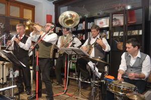 Album photo du concert Jazz@Table LES DEROUTES DU PISTON au Café de France de Ste Maxime